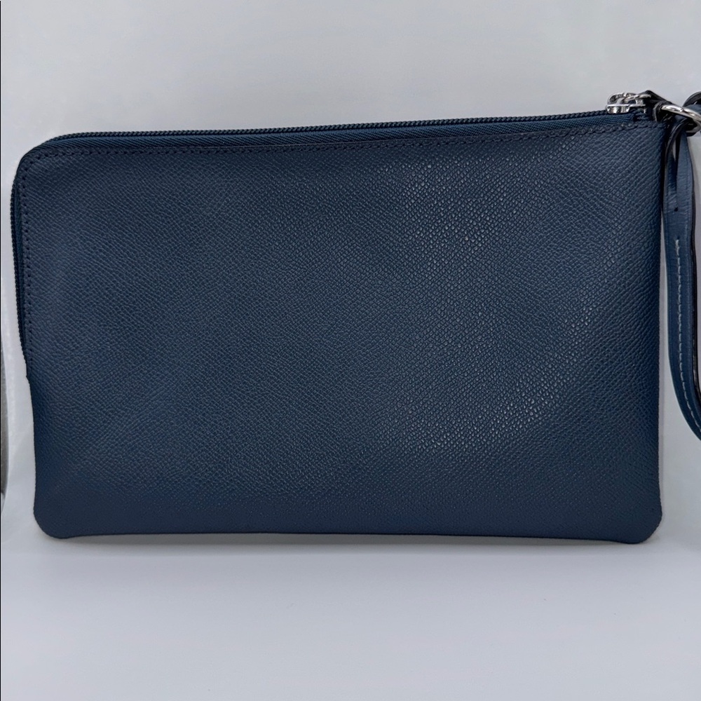 Coach Storypatch L-Zip Clutch Pouch Navy Leather Gold Print Like New - Picture 2 of 7